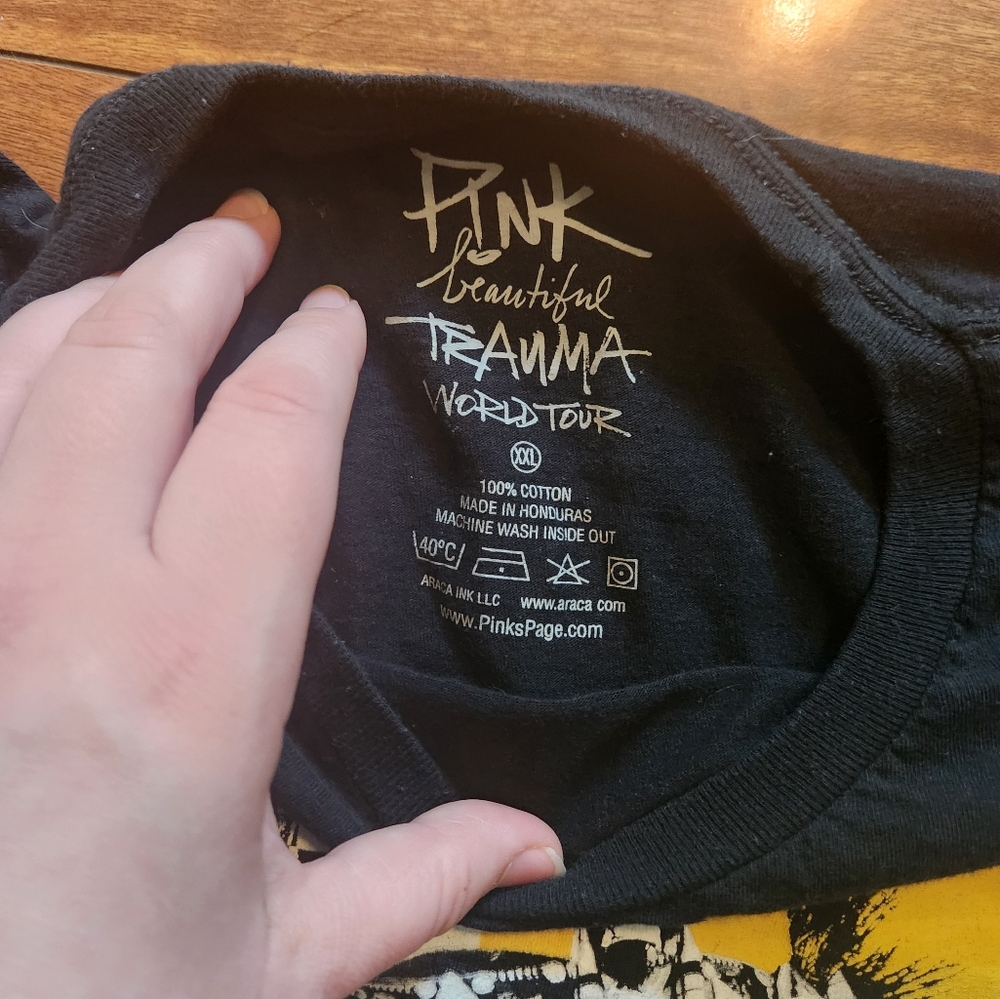 Pink (P!NK) Beautiful Trama 2019 Tour Shirt - XXL - Picture 3 of 7